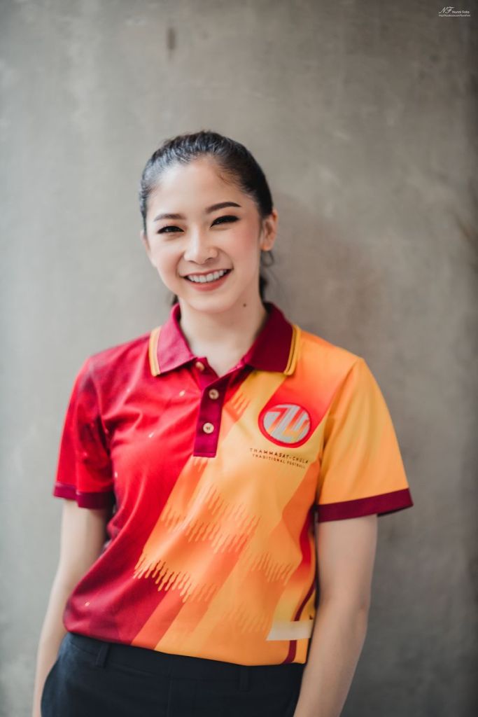 น้องโบ เพ็ญบุญญา จันทนสุรคน เชียร์ลีดเดอร์ มหาวิทยาลัยธรรมศาสตร์ รุ่นที่ 74